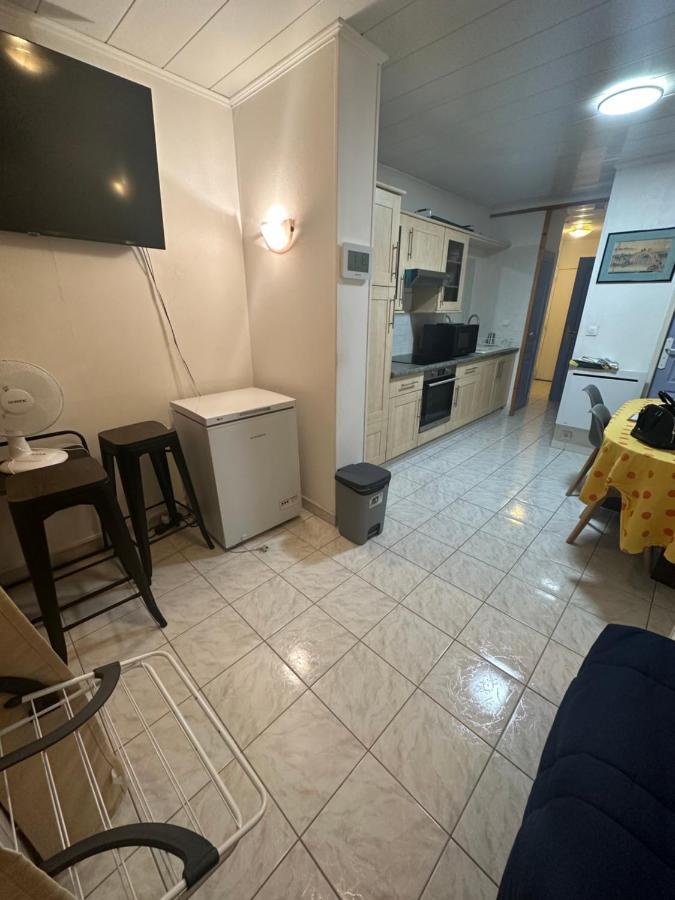 לה קיוטאט A La Semaine Ou Au Jour / Location Studio Meuble 30M² מראה חיצוני תמונה