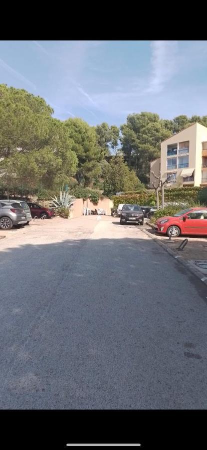 לה קיוטאט A La Semaine Ou Au Jour / Location Studio Meuble 30M² מראה חיצוני תמונה